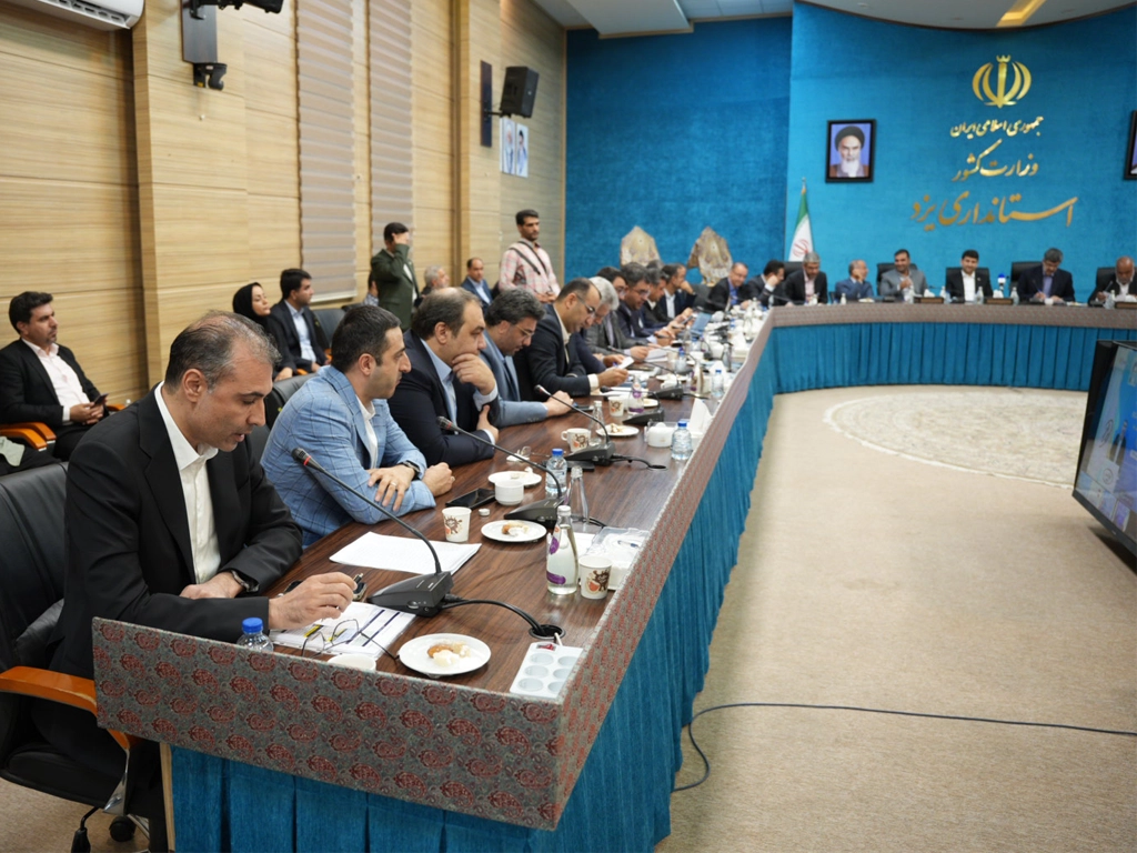 دومین سایت 5G ایرانسل در یزد توسط وزیر ارتباطات افتتاح شد 3 yazd 5g site inauguration 1404 02