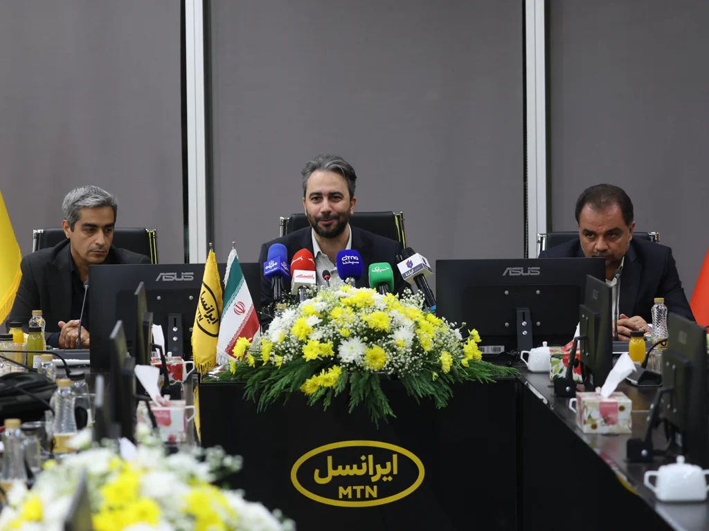 ایرانسل نحوه محاسبه حجم اینترنت را در حضور خبرنگاران شفاف کرد 2 media event internet usage clarification 1405 01