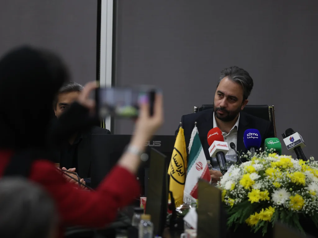 ایرانسل نحوه محاسبه حجم اینترنت را در حضور خبرنگاران شفاف کرد 4 media event internet usage clarification 1405 02