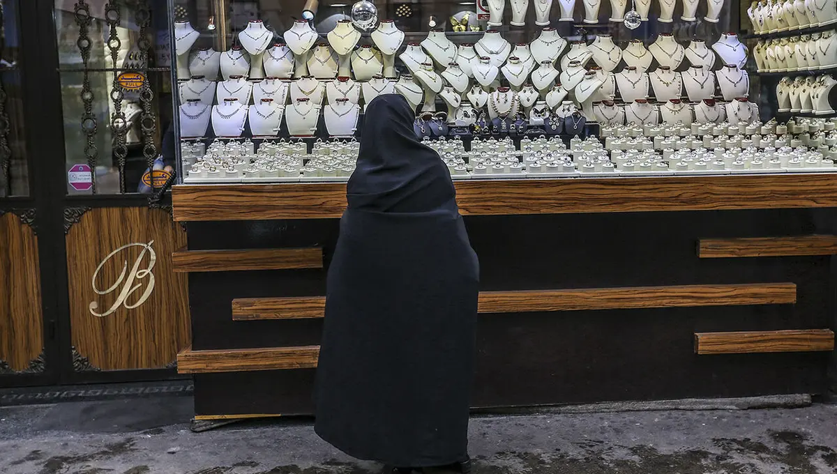 افت قیمت طلا و سکه در بازار تهران؛ سکه طرح جدید به ۲۳۵ میلیون رسید 1 164611956