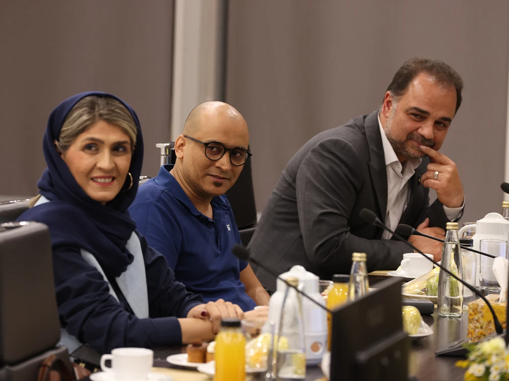 روایت بیستسالگی ایرانسل؛ از نقطه عطف رقابت تا چالشهای امروز 6 ceo birthday media meeting 03