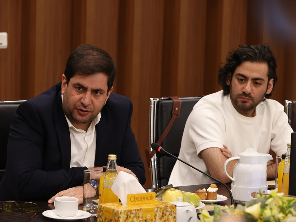 روایت بیستسالگی ایرانسل؛ از نقطه عطف رقابت تا چالشهای امروز 3 ceo birthday media meeting 05